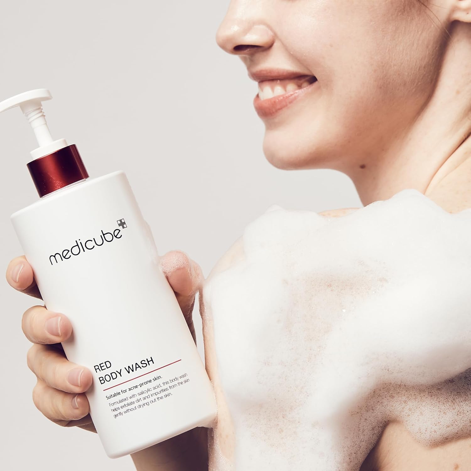 Medicube Red Body Wash – Low pH Hydrating Body Cleanser for Bacne Care | Salicylic Acid, Lactic Acid, Niacinamide & Hyaluronic Acid | Korean Skincare | 14.10 fl.oz